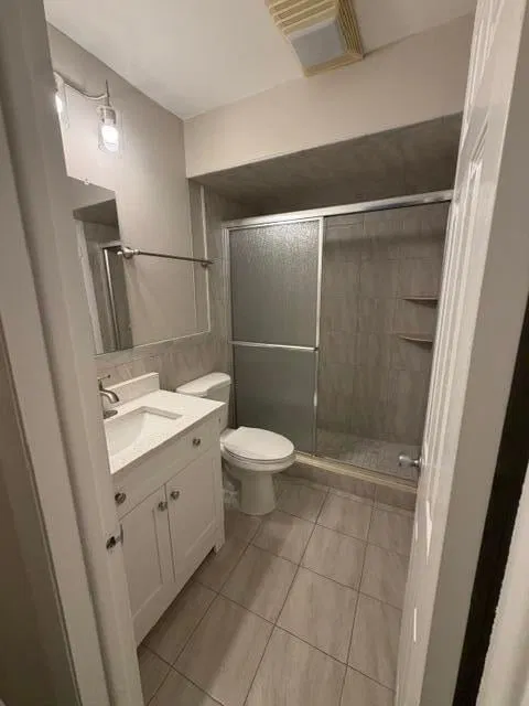 Unit 20 photo 7