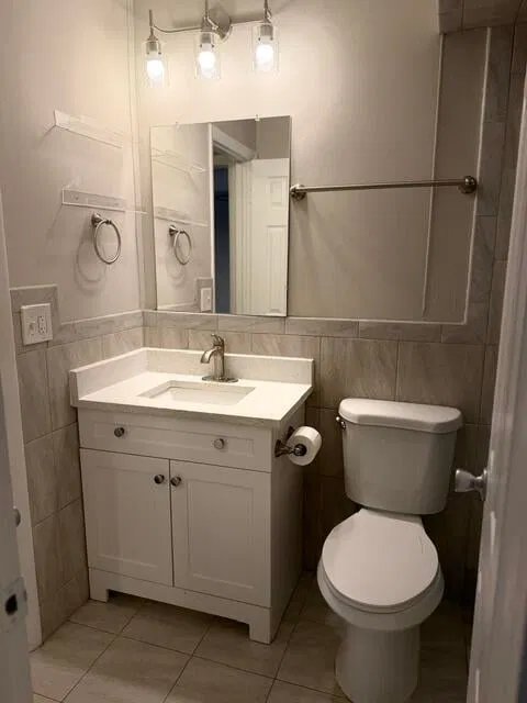 Unit 20 photo 16