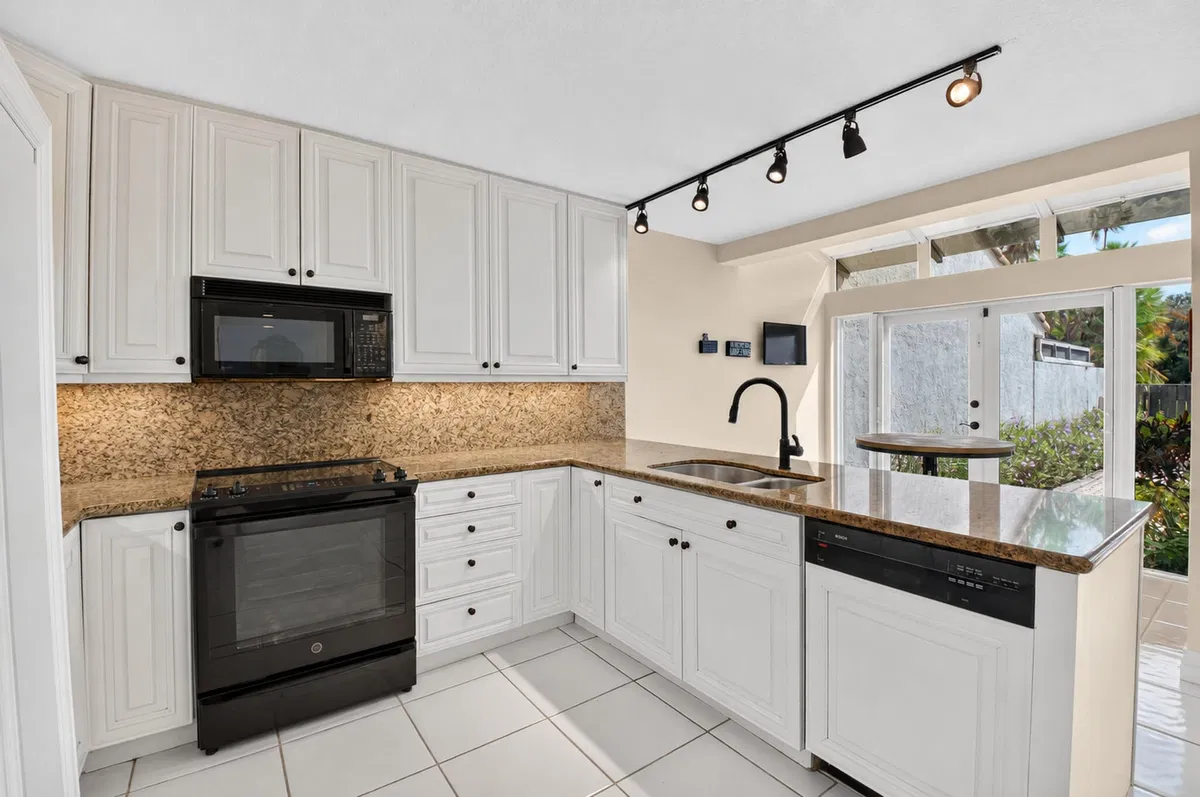 Boca West Country Club Residence photo 19