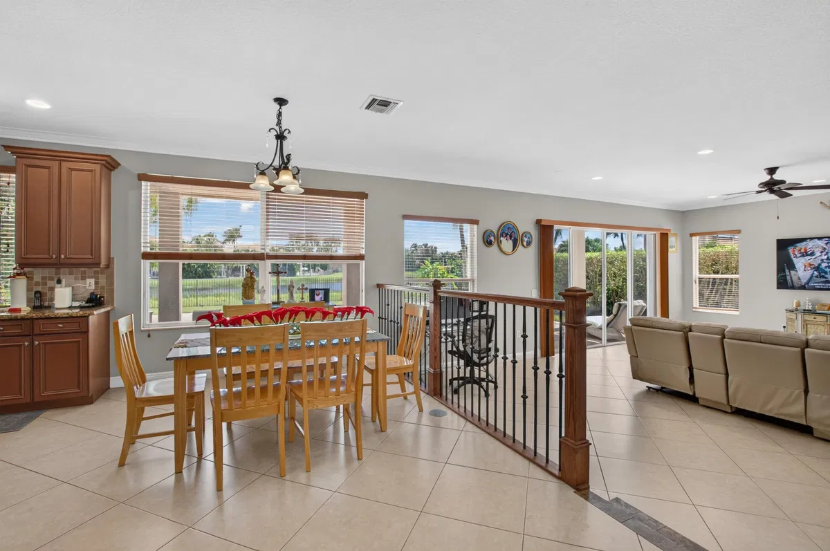  Residence photo 19