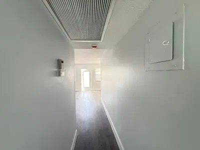 Unit 345 photo 16