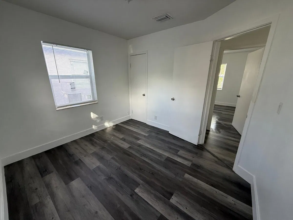 Unit 1019-5 photo 7