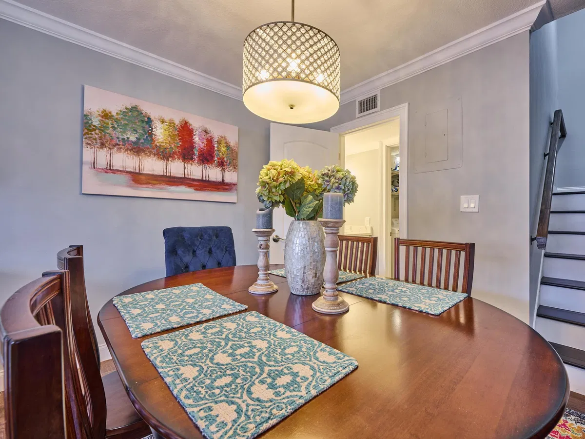 Unit 112 photo 22