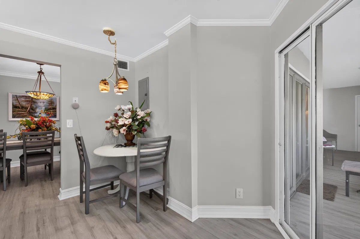 Unit 202 photo 13