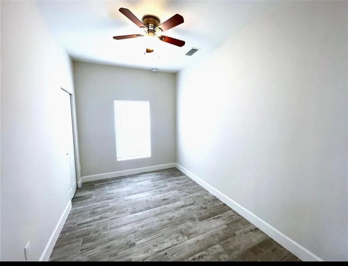 Residence photo 10