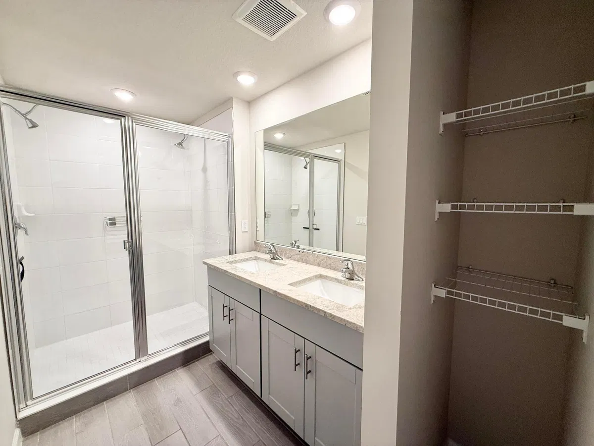 Residence photo 34