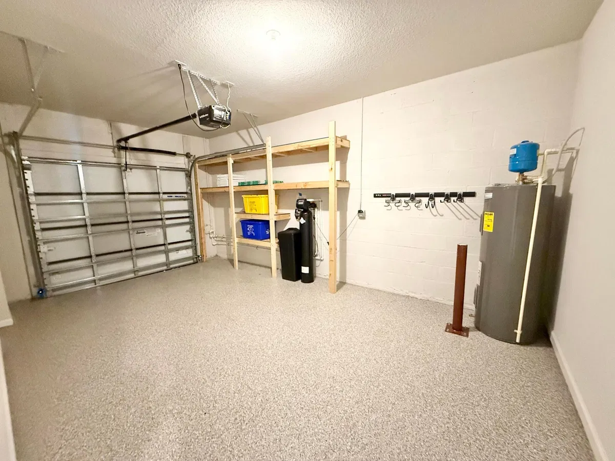 Residence photo 49