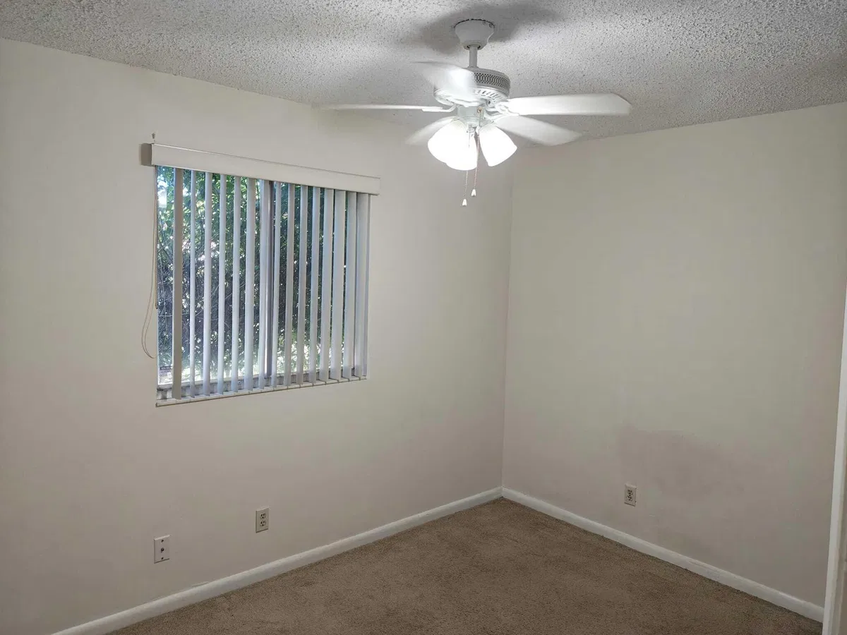  Residence photo 13