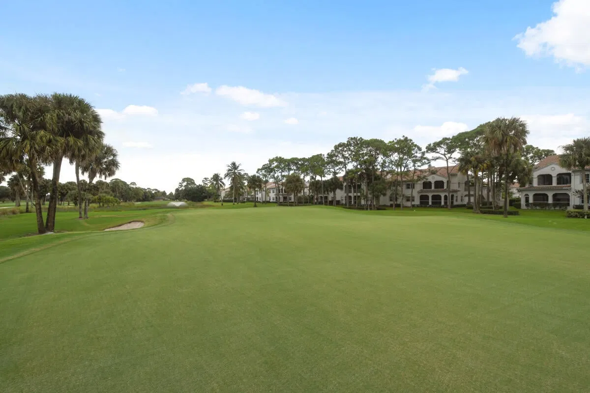 PGA National Palm Beach Gardens Residence photo 37