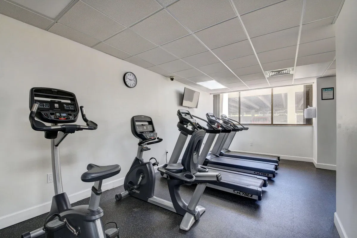 Unit 306 photo 28