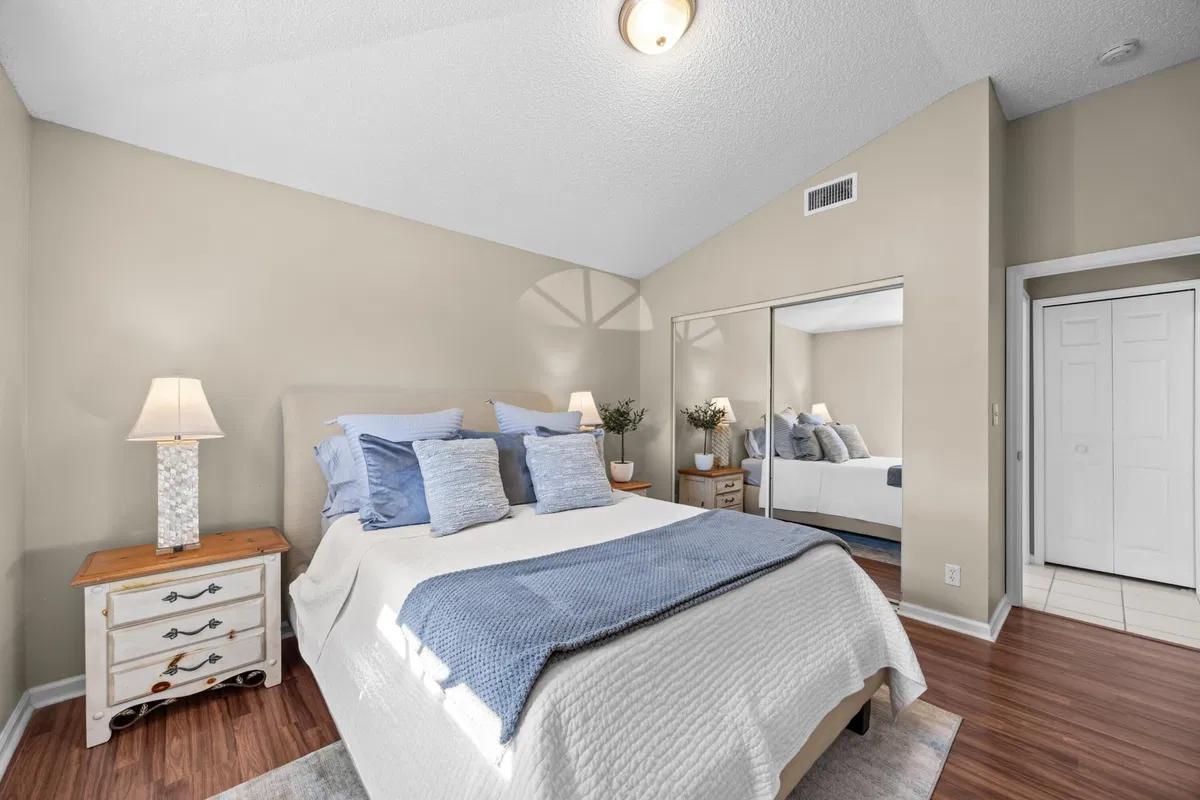 Residence photo 13