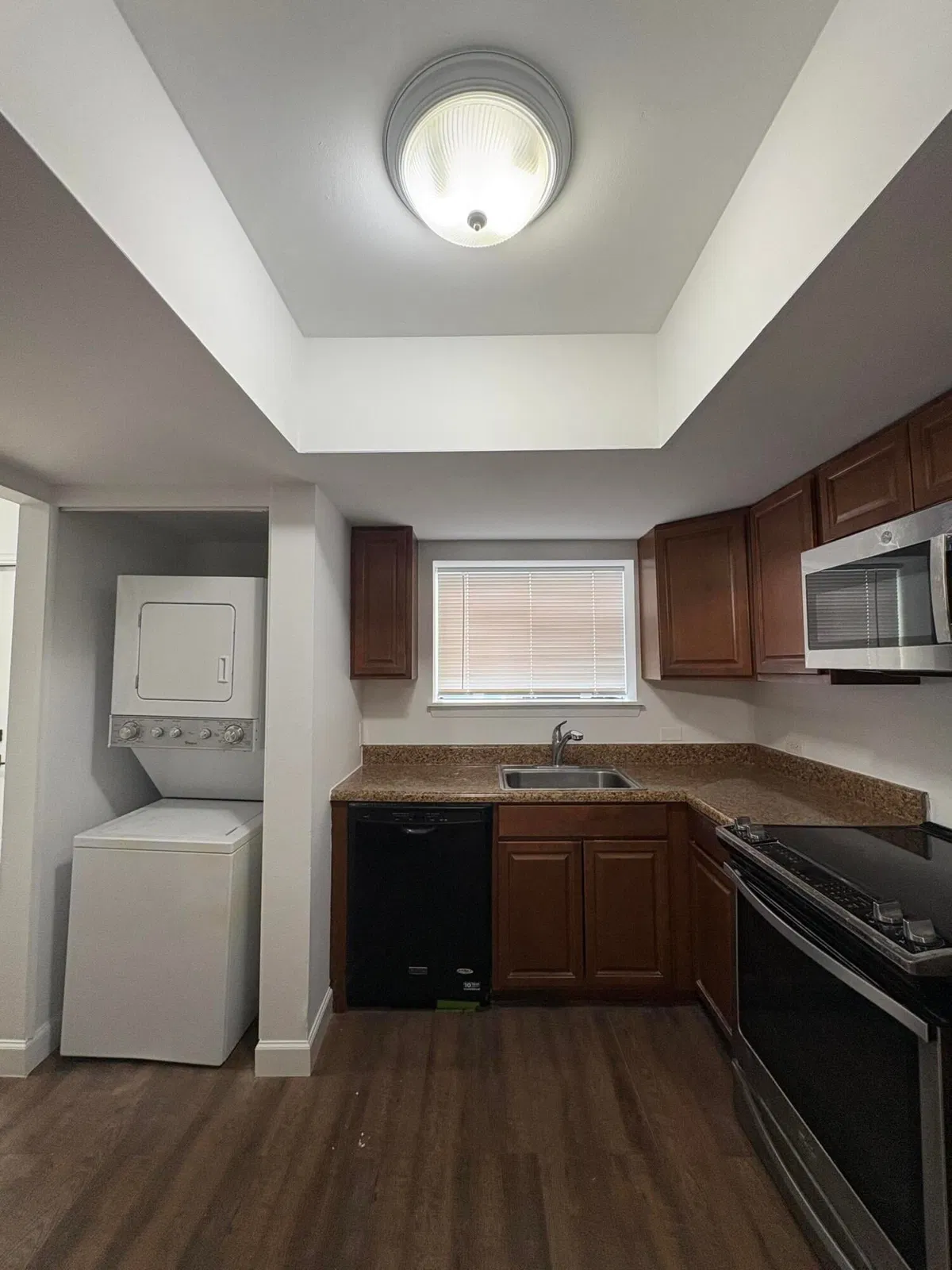 Unit 287 photo 4