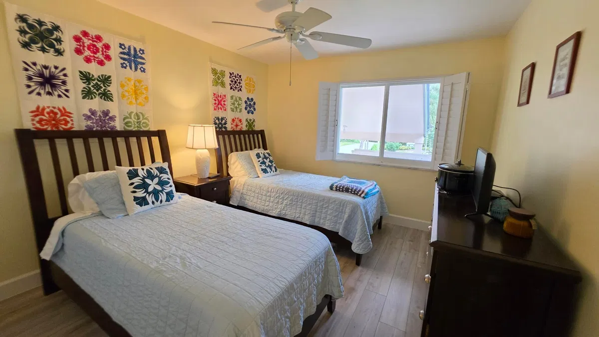 Unit 4006 photo 13