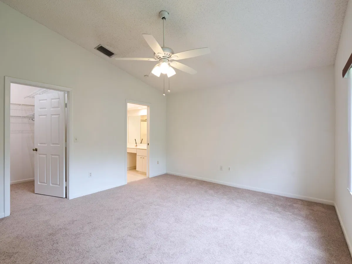  Residence photo 19