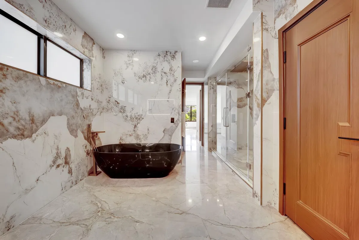 Residence photo 43