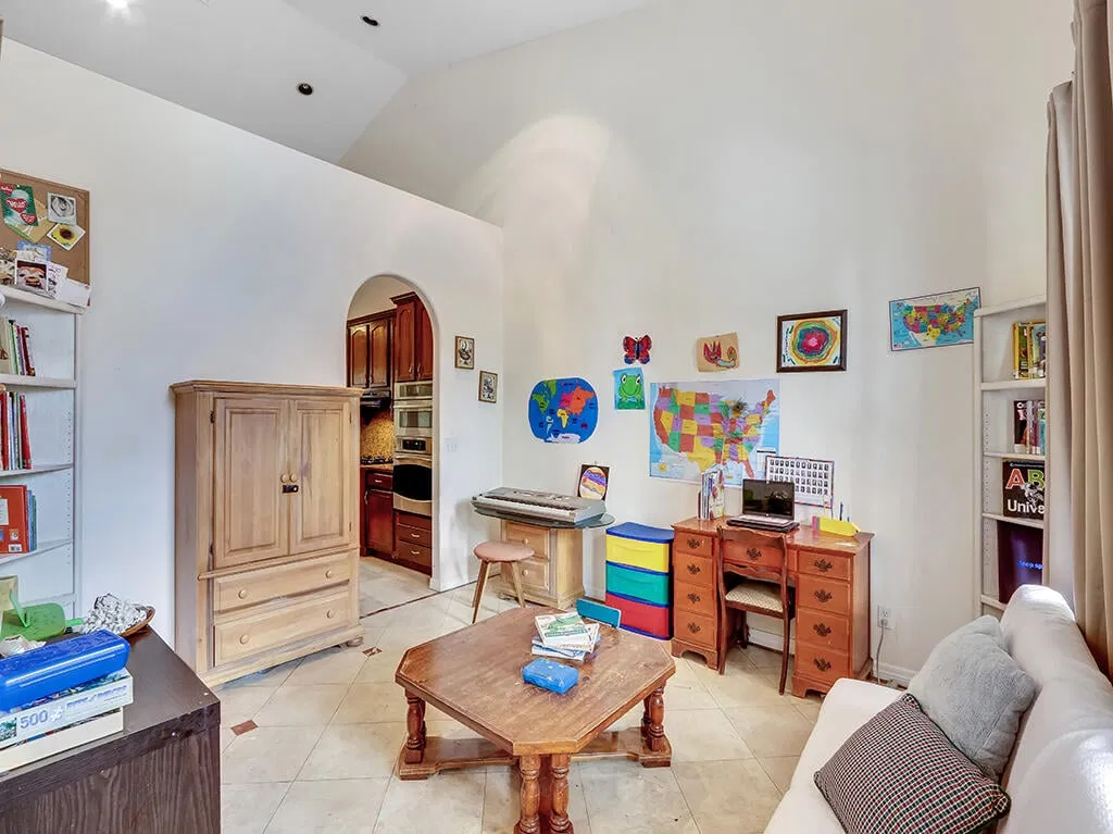 Residence photo 10