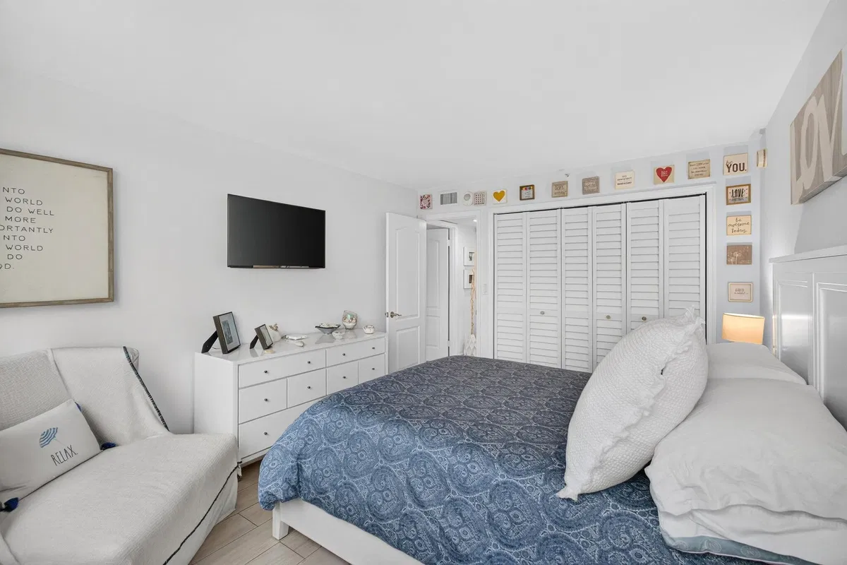  Unit 203 photo 19