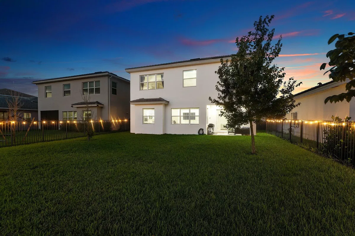  Residence photo 46