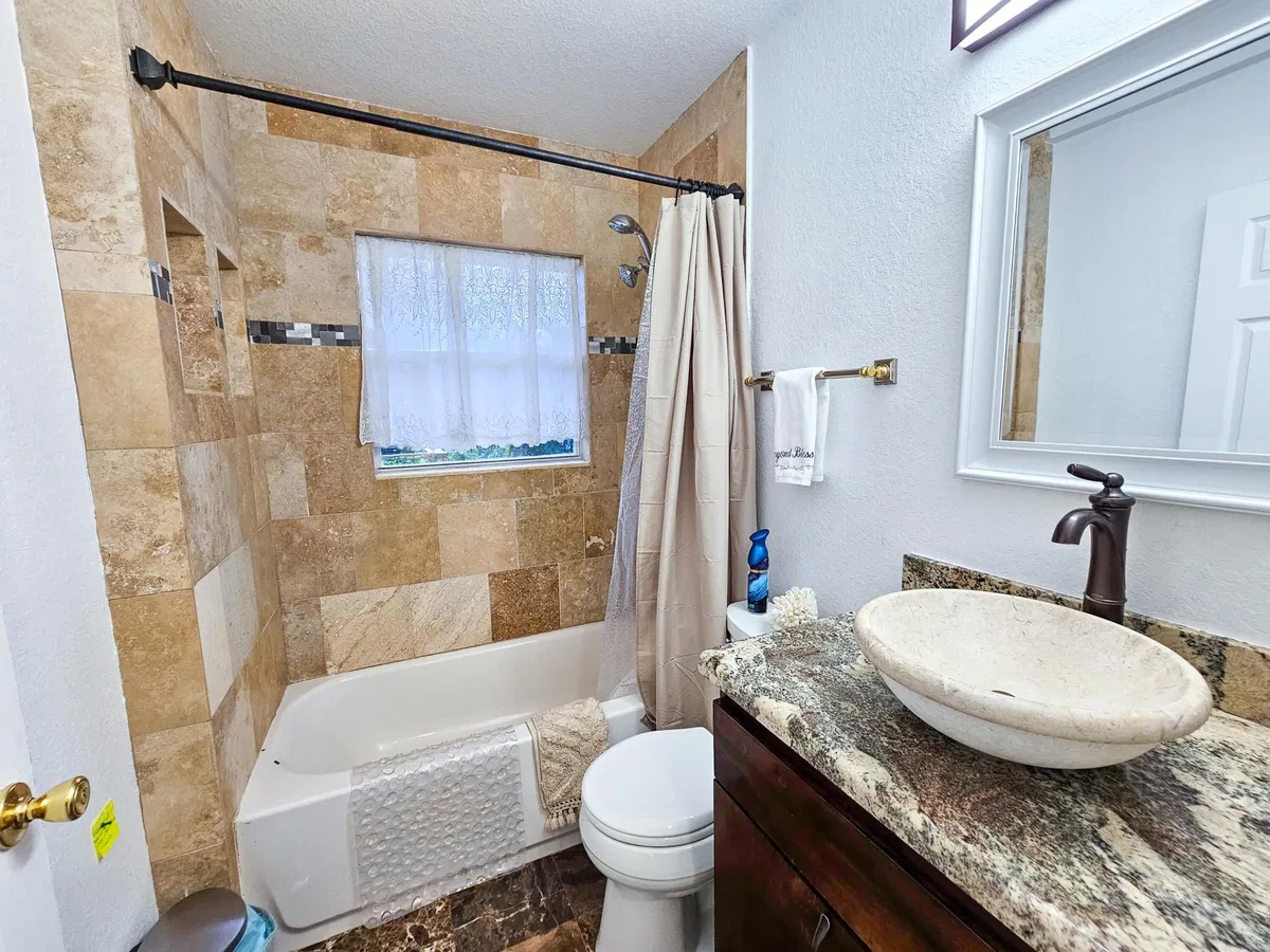 Residence photo 10