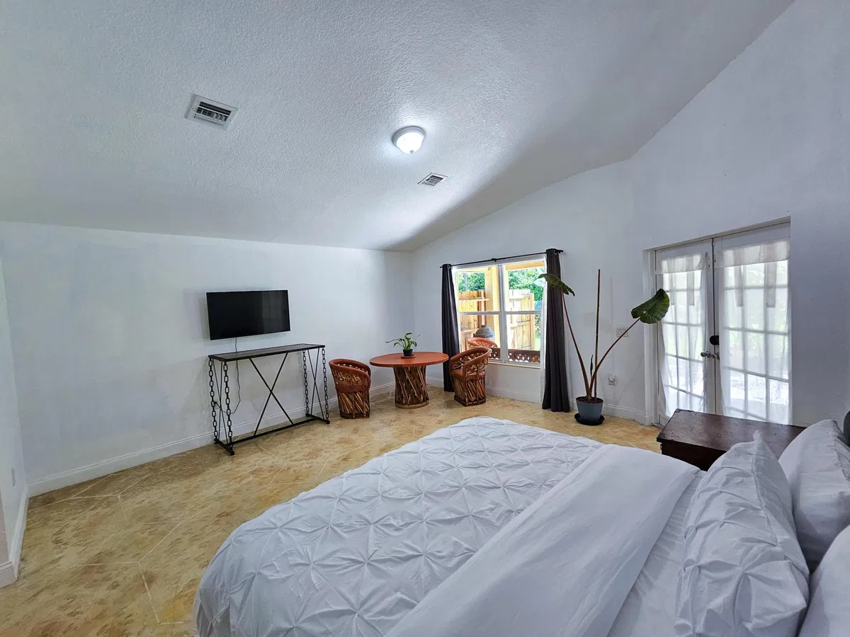 Residence photo 16