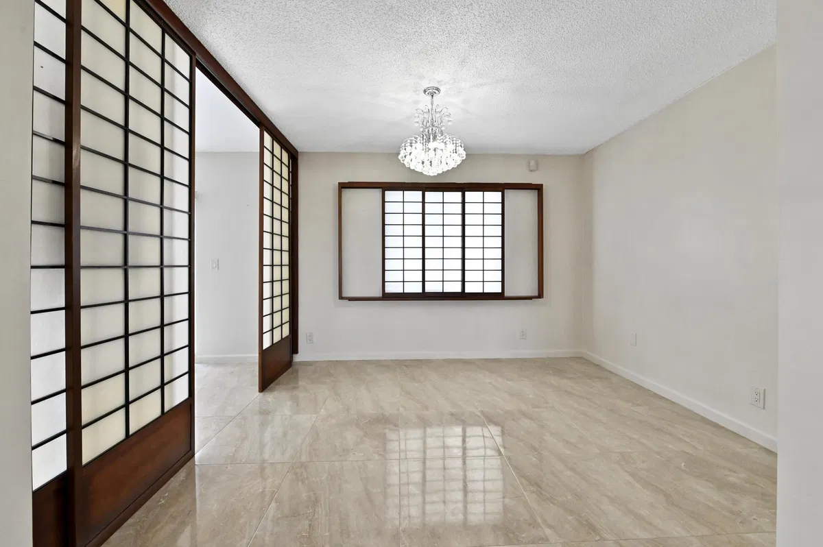 Residence photo 7
