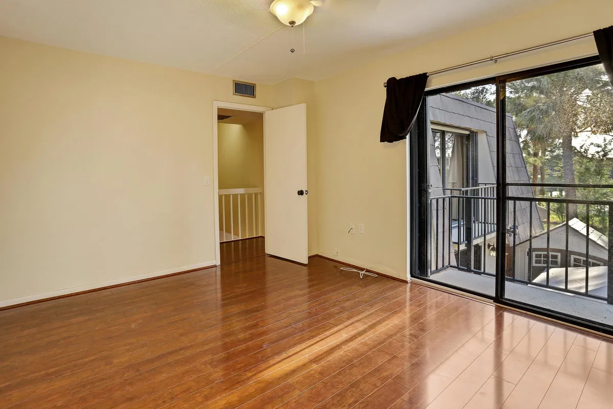  Residence photo 19
