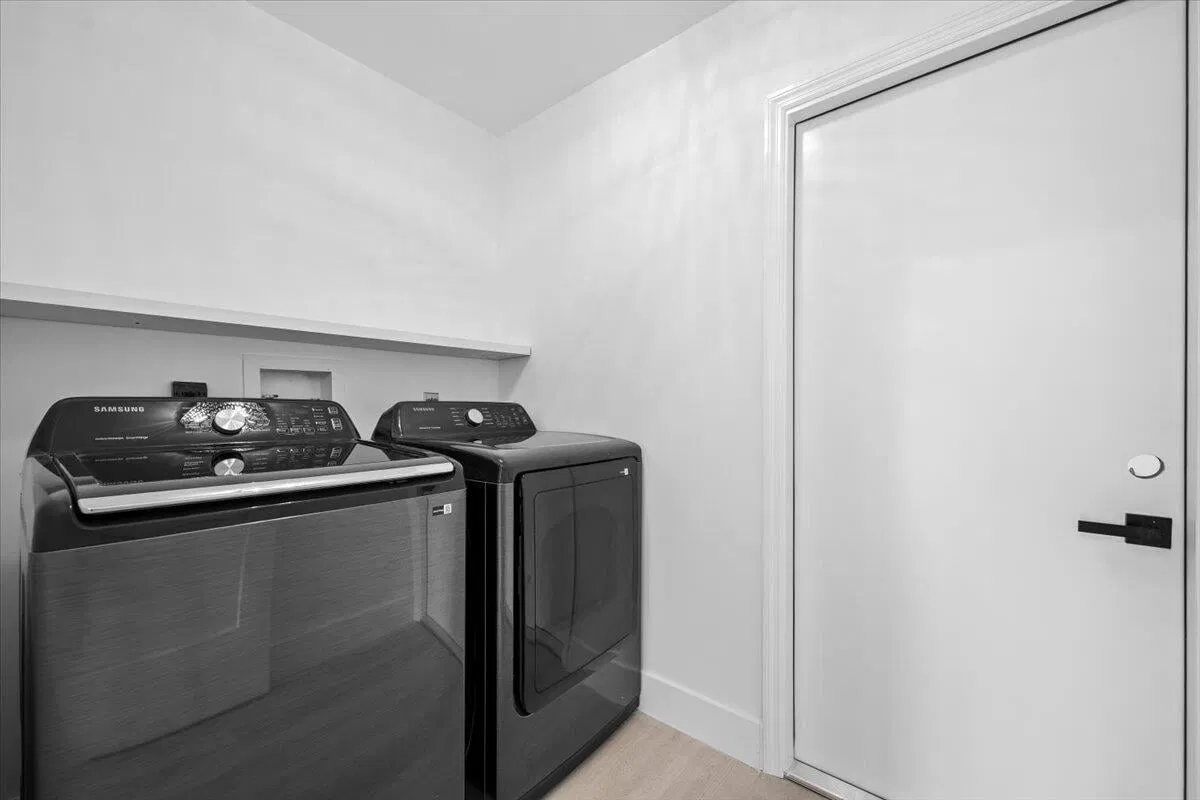 Residence photo 19