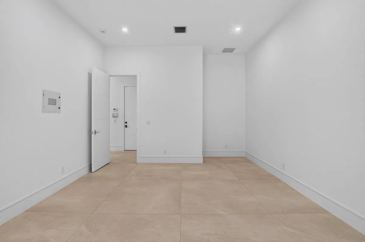  Residence photo 40