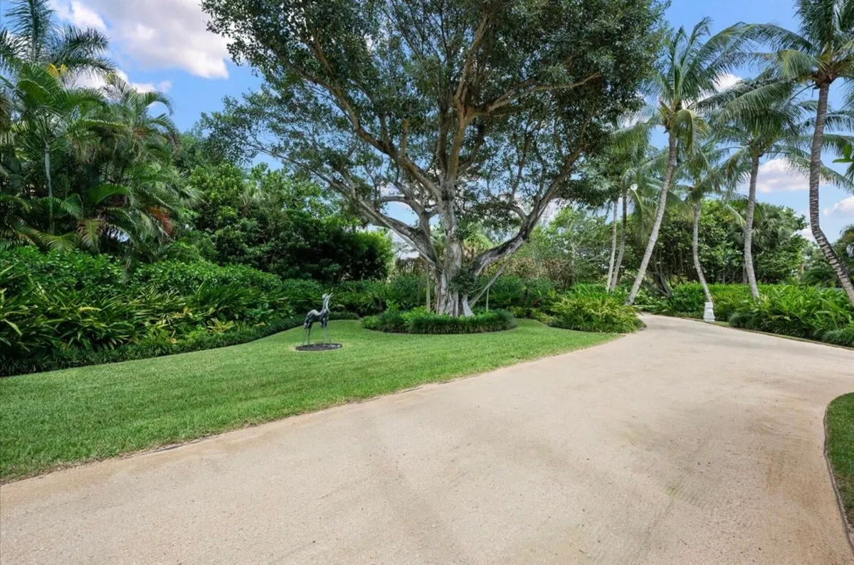 Residence photo 4