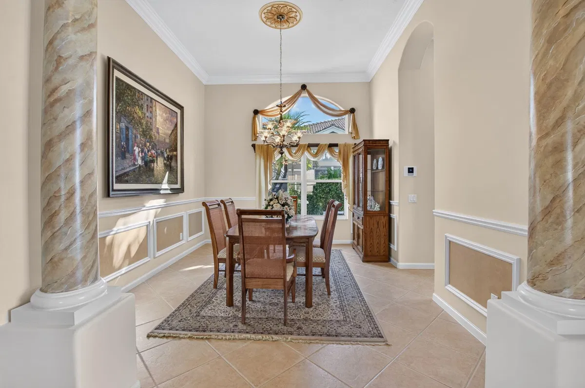 Residence photo 13