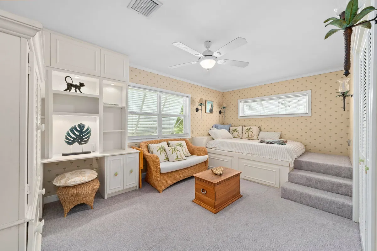 Residence photo 13