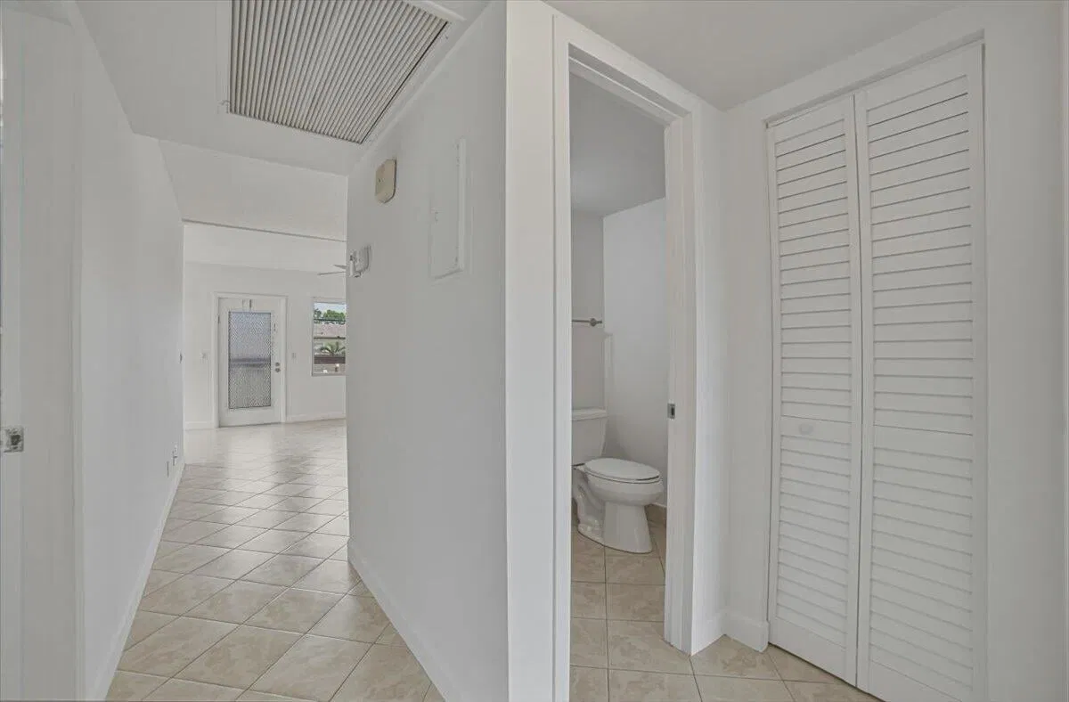 Unit 291 photo 22