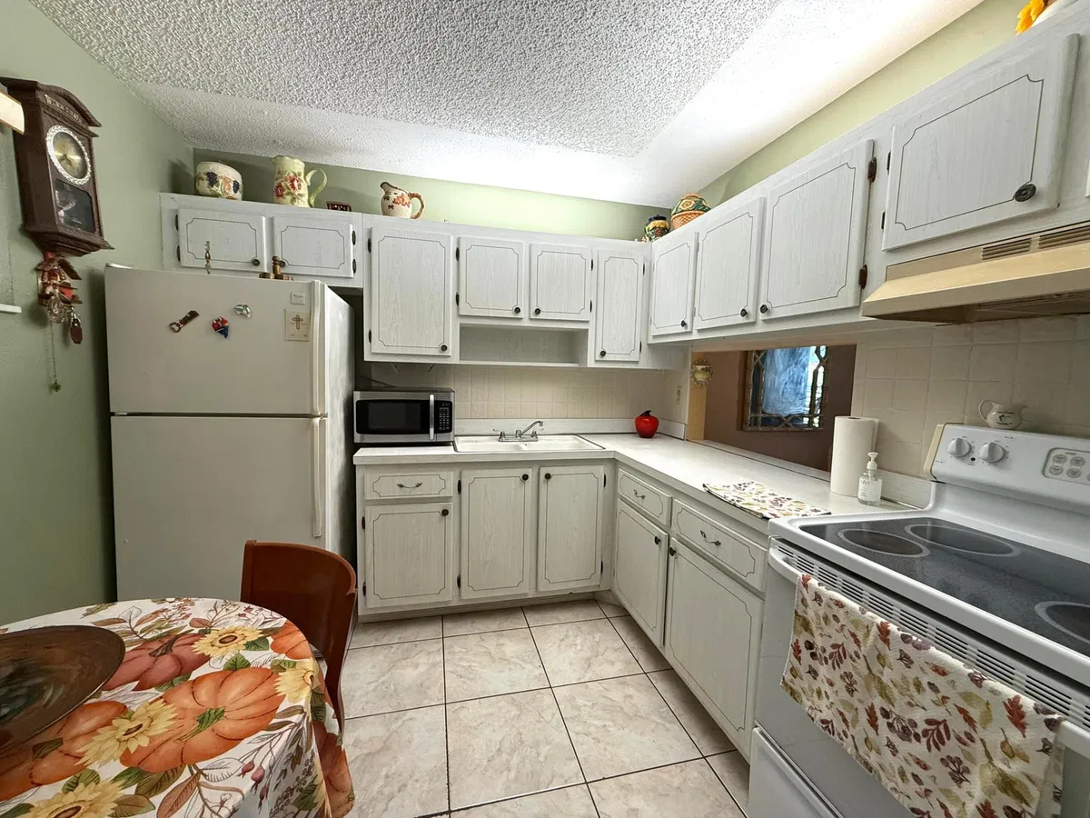  Unit 306 photo 10