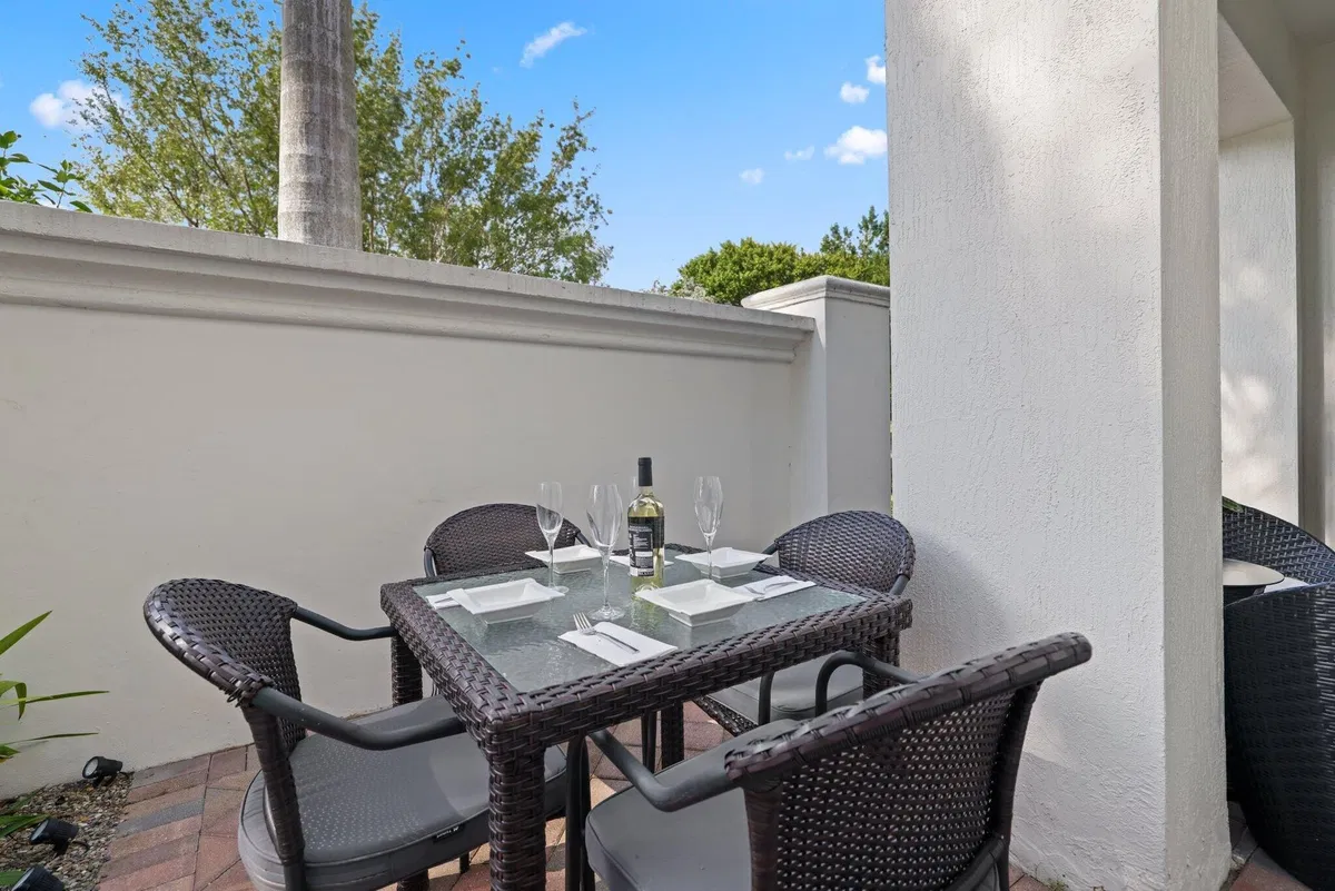 Residence photo 22