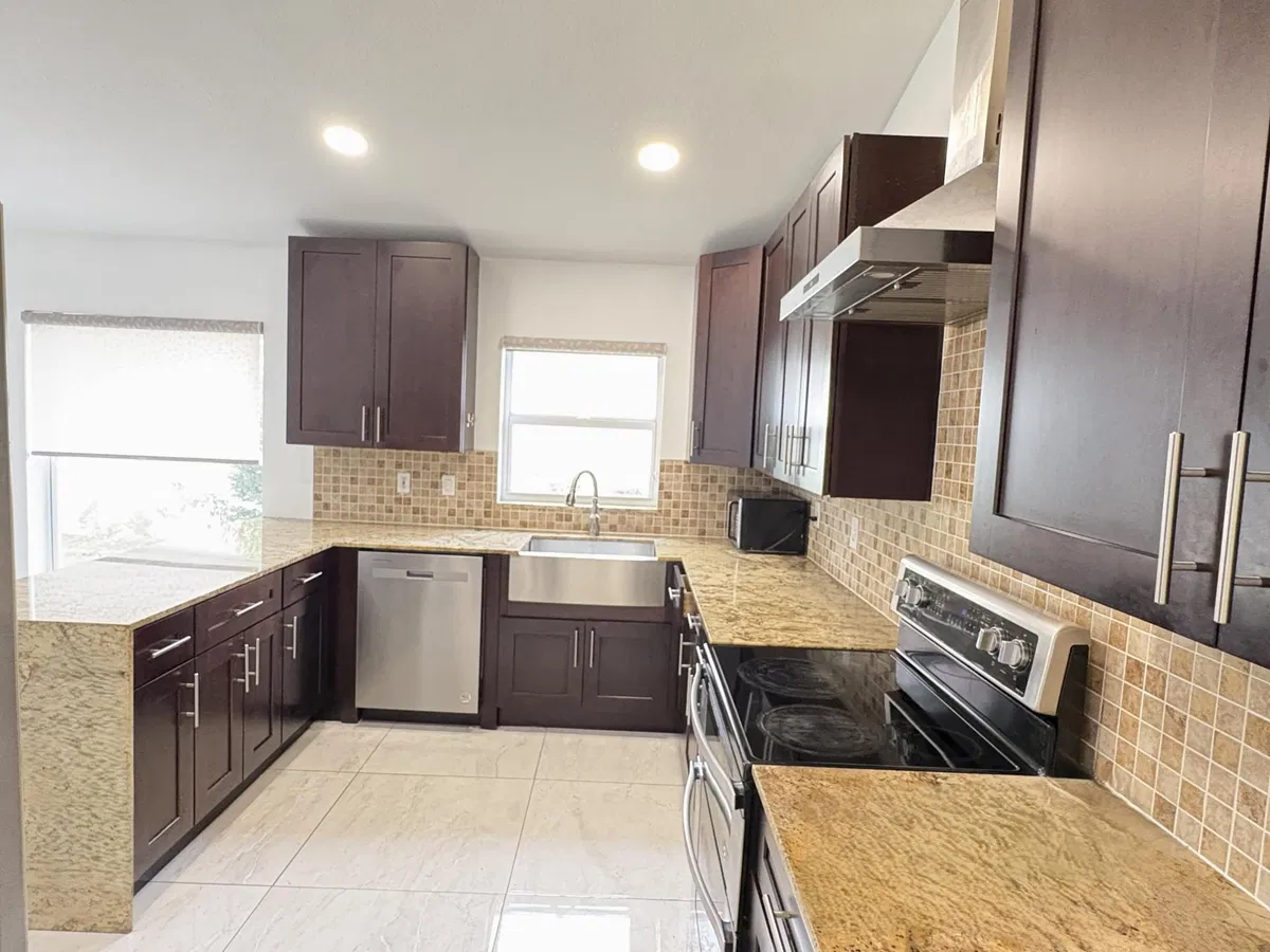 Residence photo 10