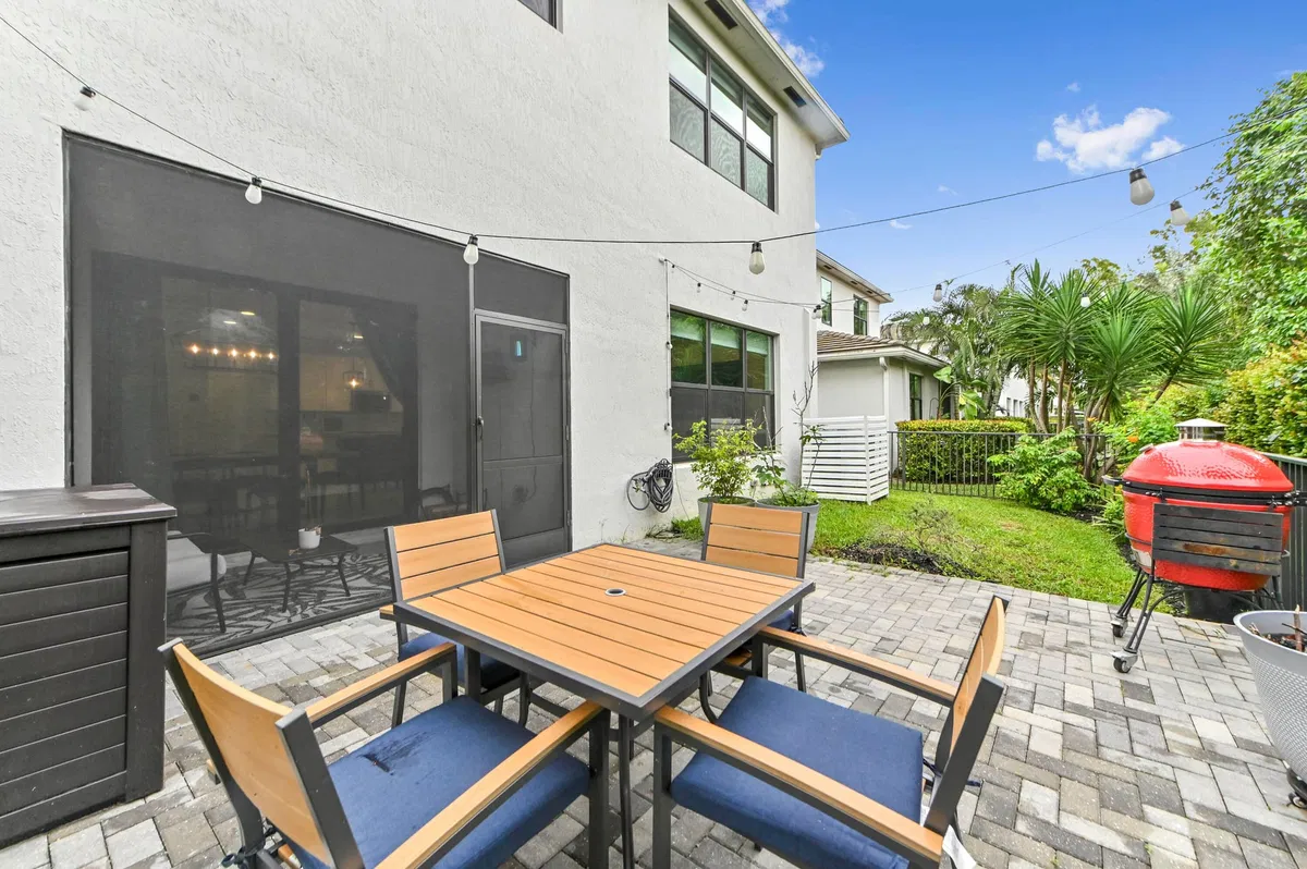 Residence photo 34