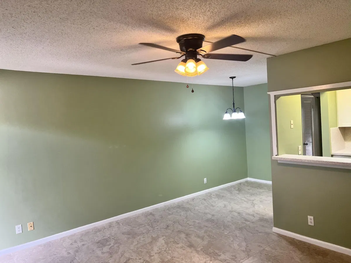  Residence photo 7