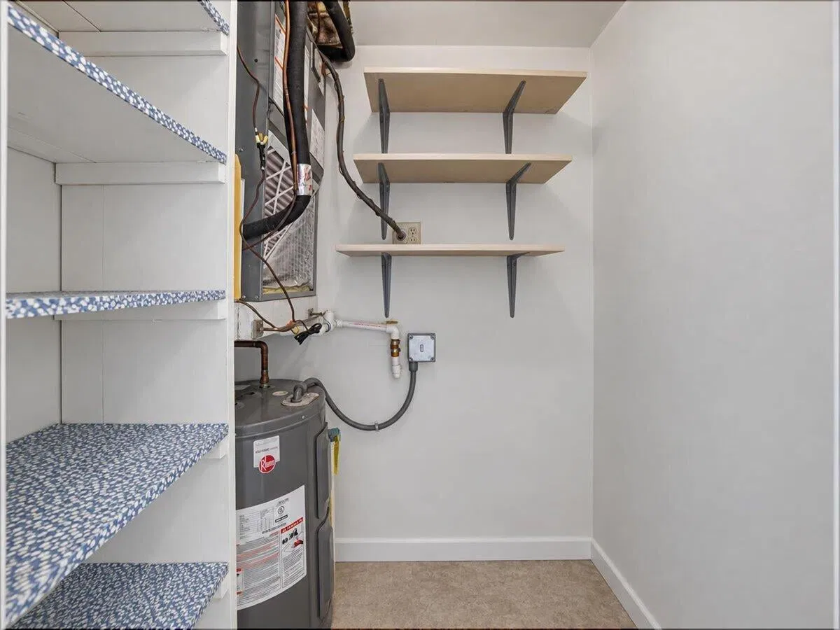 Unit 306 photo 28