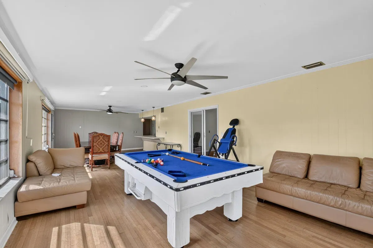  Residence photo 25