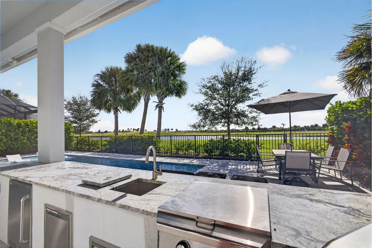 Avenir Residence photo 55
