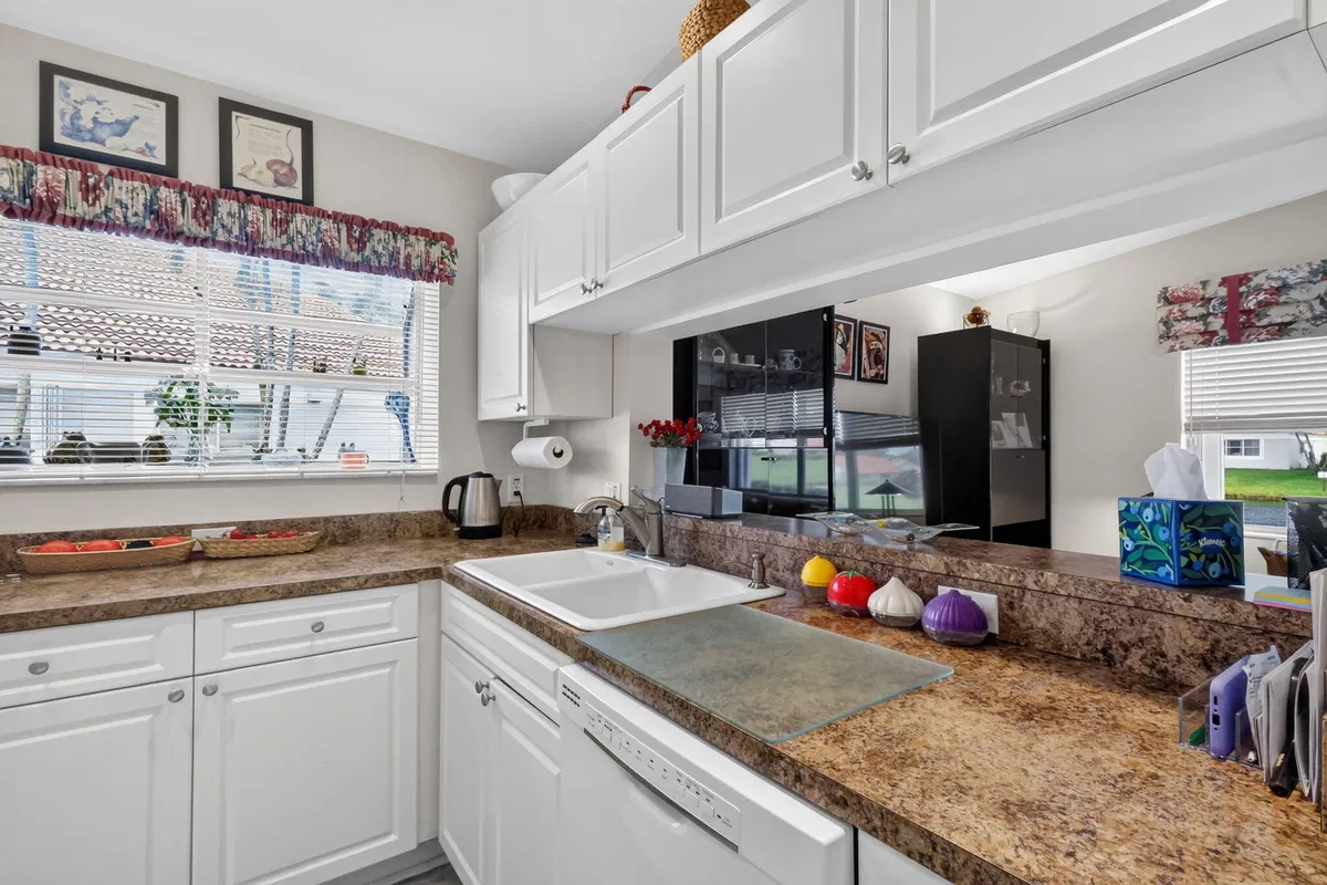  Residence photo 28