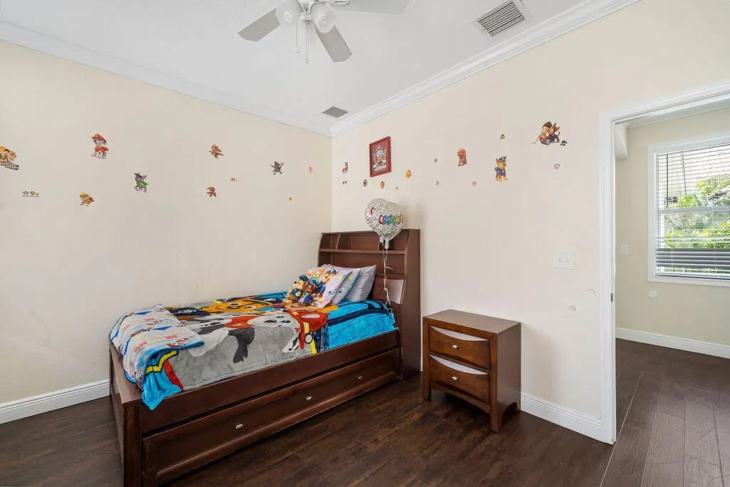  Residence photo 22