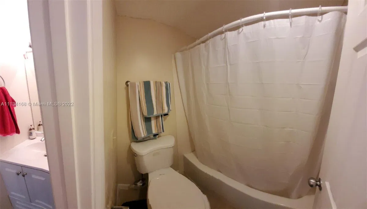  Unit E photo 13