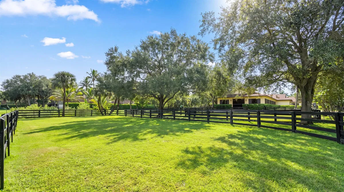 Palm Beach Point East Residence photo 91