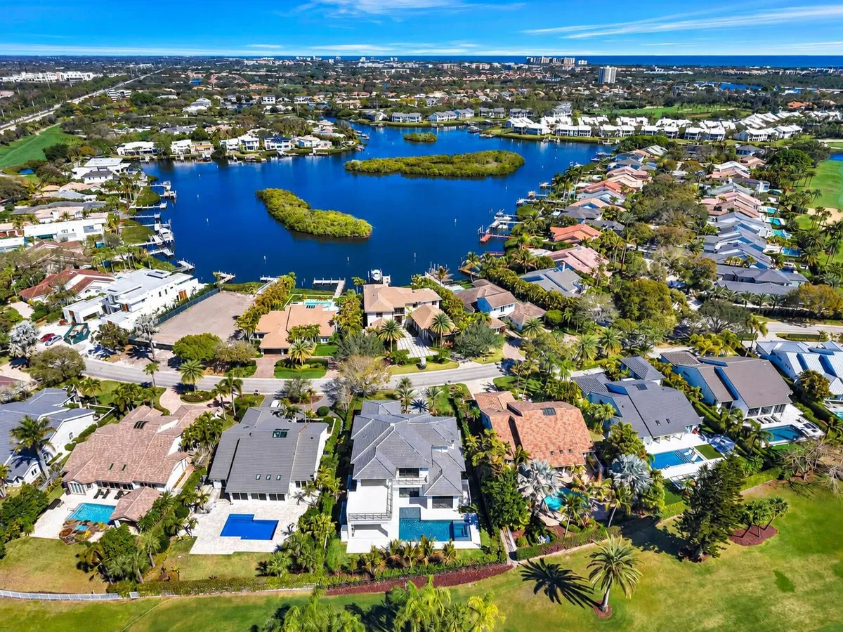 Admirals Cove Residence