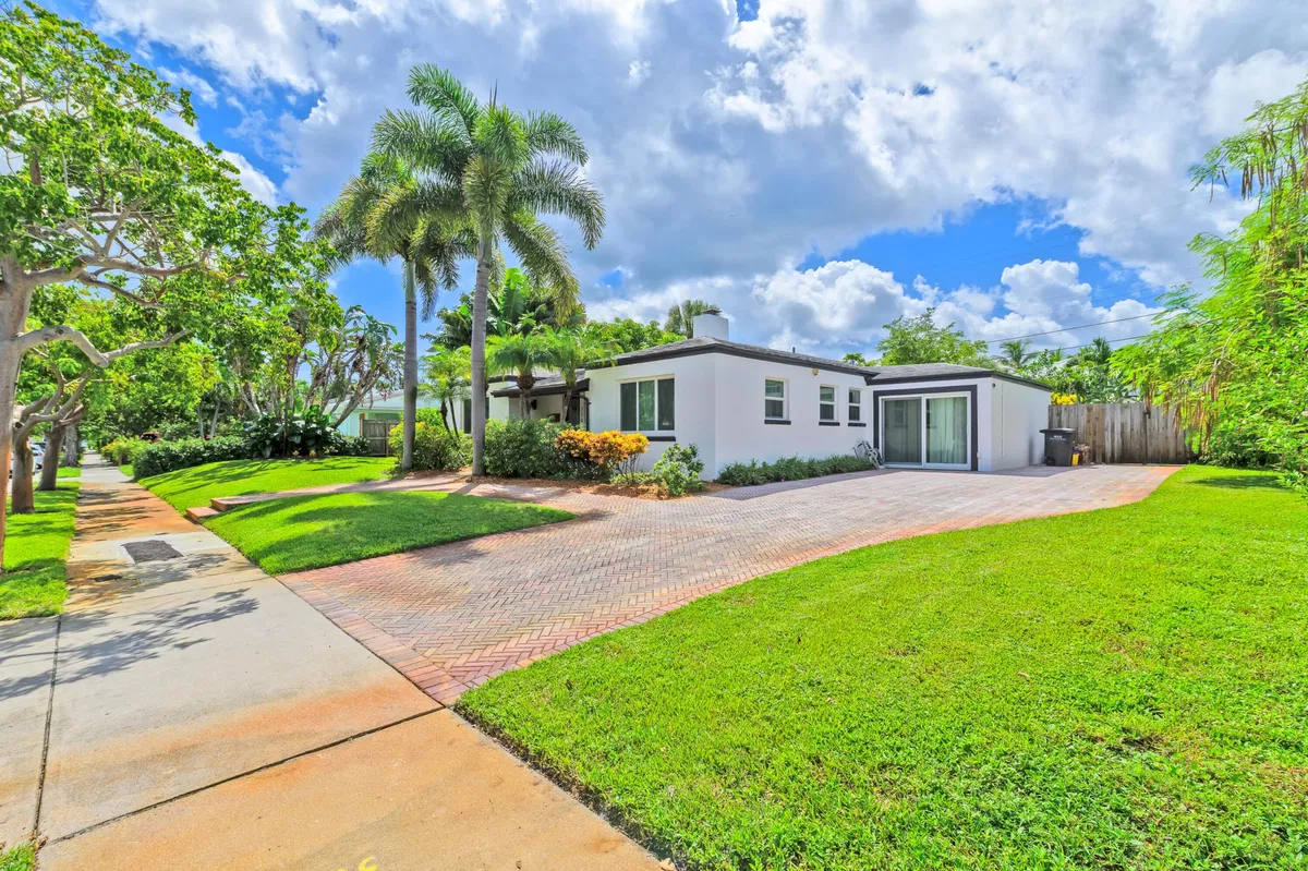 SoSo West Palm Beach Residence photo 16
