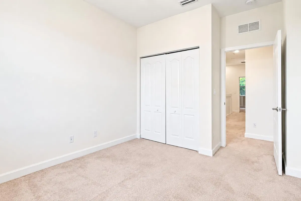 Residence photo 19