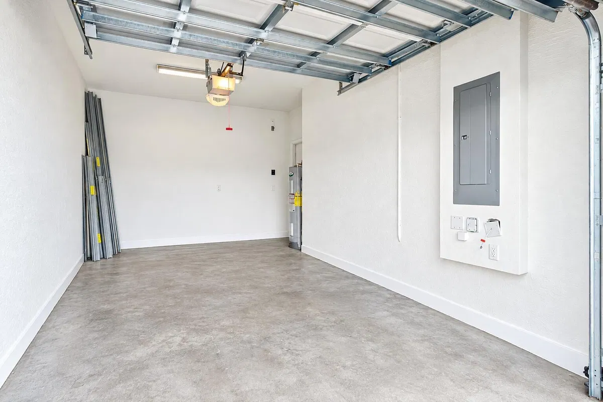 Residence photo 22