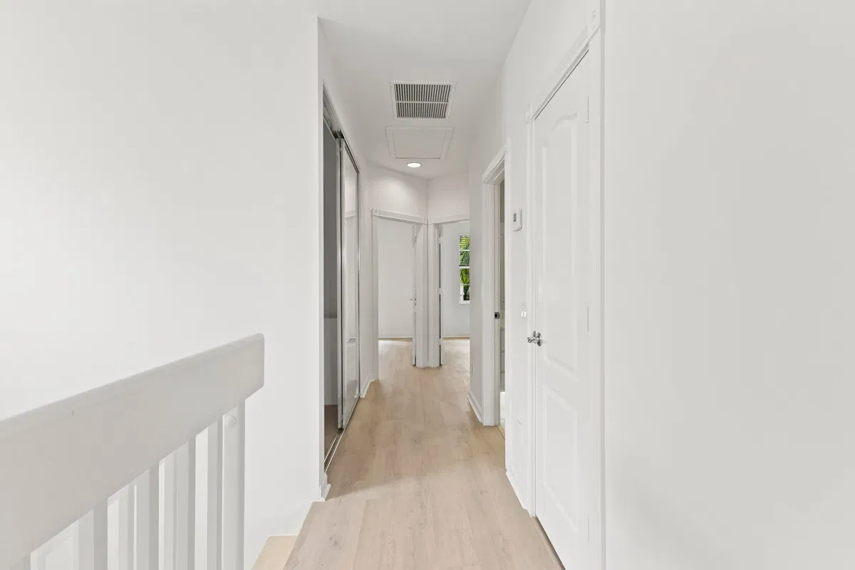 Residence photo 52