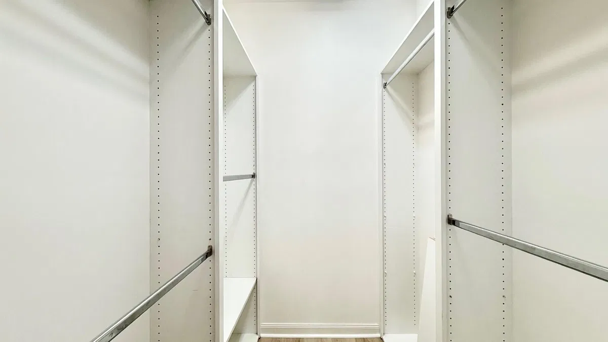 Residence photo 64
